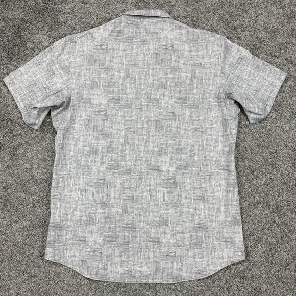 Lululemon Shirt Mens Medium Gray Airing Easy Short Sleeve Performance Button Up - Picture 4 of 7